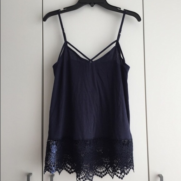 Express Tops - 🆕 EXPRESS lace trim camisole with bust detailing